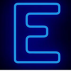 Meet your Posher,  Erin 🫶